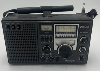 Vintage Panasonic 8 Band AM/FM Short Wave Radio (Model #RF-2200)