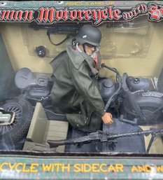 The Ultimate Soldier German Motorcycle With Side Car Scale 1:6 - (FR)