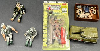Lot Of 6 Military Toys - (FR)