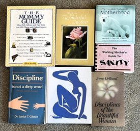 7 Book Motherhood Bundle - (U)