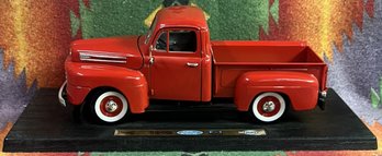 Road Legends 1948 Ford F-1 Pick Up 1:18 Die Cast - (A6)