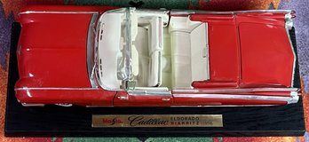 Maisto 1959 Cadillac Eldorado Biarritz 1:18 Die Cast - (A6)