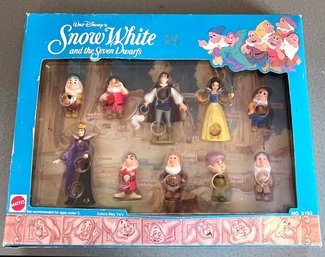 Walt Disney's Snow White And The Seven Dwarfs Toy Figure Set By Mattel