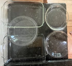 Glass Pyrex Baking Dishes - (K)