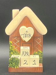 Wooden House Daily Calendar