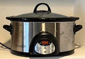 Crockpot Slow Cooker - (B)