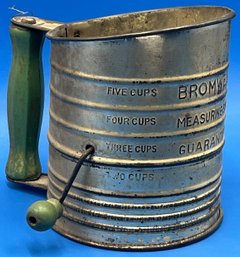 Vintage Bromwell's Measuring Sifter - (TR2)