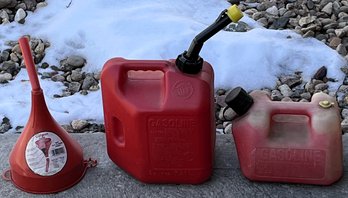2 Gallon & 1 Gallon Gas Can With Funnel - (G)