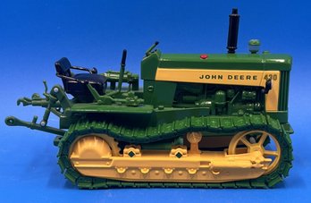 Vintage Die-Cast ERTL John Deere 430 Crawler Tractor 1:16 - (A5)