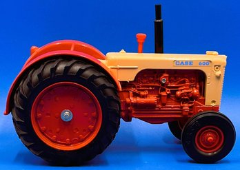 Vintage 1986 ERTL Special Edition Tractor, Case 600, Diecast 1:16 - (A5)
