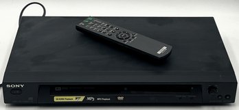 Sony DVD/CD Model No. DVP-NS315 Player & Remote - (O)