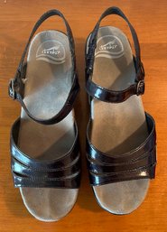 Dansko Shoes 'Serafina'  - Women's Size 8 / 39 (S6)