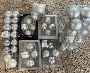 51 Bulbs - Silver & White (CX24)