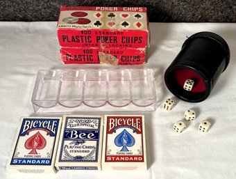 Poker Night Supplies With Dice Cup - (K)