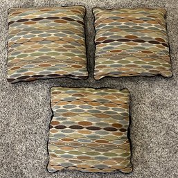 Lot Of 3 Decorative Pillows - (LR)