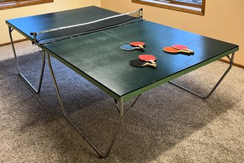 Ping Pong Table & 6 Paddles -(B)