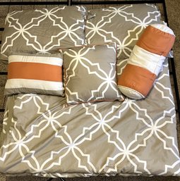Queen Size Comforter &  5 Matching Pillow Set - (BBR1)