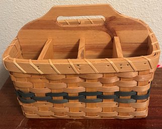 Wood And Wicker 8 Bottle Basket