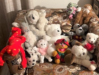 Lot Of 12 Stuffed Animals
