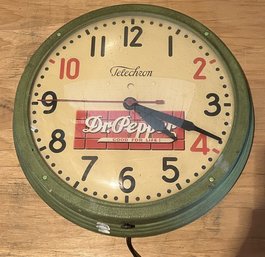 Vintage Telecharn Model 1H-912 Dr. Pepper Clock - (G)