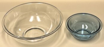 Large & Small Pyrex Mixing Bowls - (K)