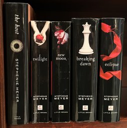 Stephanie Meyer Book Collection - (BTP)