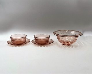 Vintage Pink Depression Glass (d15)
