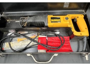 DEWALT DW306 Electric VS Reciprocating Saw With Blades In Case - (T2)