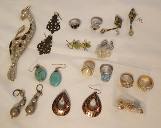 Jewelry Lot With Giraffe Pin - Ref 119