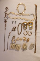 White And Gold Jewelry Collection - Ref 133