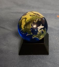 Tiny Globe