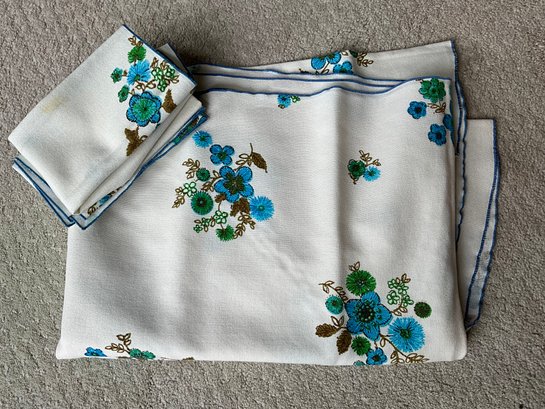 Blue Floral Table Cloth And Napkins