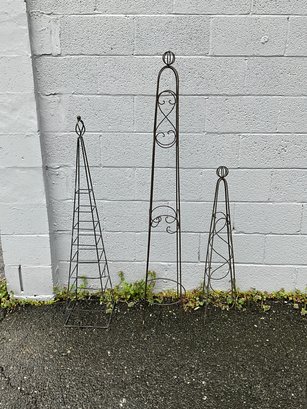 Metal Garden Obelisk Trellis