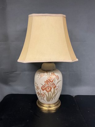 Vintage Floral Table Lamp