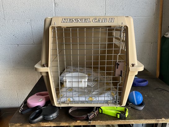 Kennel Cab Pet Crate Incl. Leashes And Collars