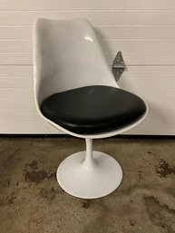 Swivel Tulip Side Chair