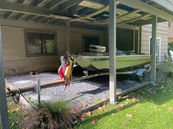 1973 Tom Boy 13ft Fiberglass Jon Boat