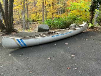 16ft Metal Gruman Canoe