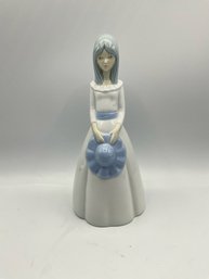 Porcelain Miquel Requena Valencia Lady With Bonnet Figurine