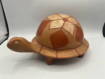 South American Primitive Clay Turtle Bank