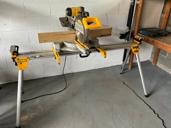 Dewalt 12 Inch DW708 Sliding Compound Miter Saw W/  Folding Stand