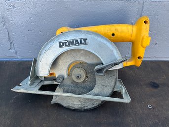 DeWalt Cordless Circular Saw - Model No. DW939