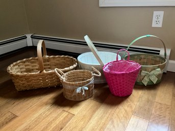 Grouping Of Baskets With Handles