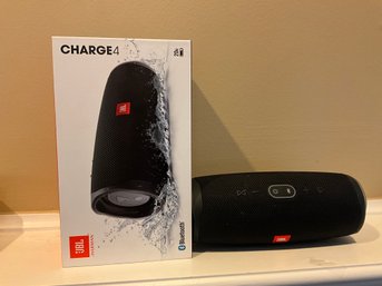 JBL Harman Charge4 Bluetooth Speaker