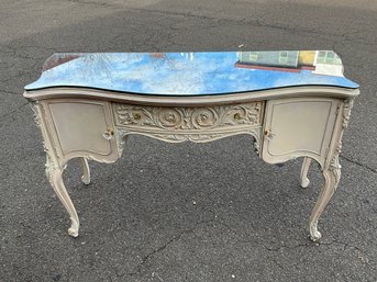 Italian-Style Desk