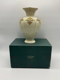 Vintage Lenox Catalan Vase