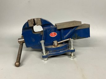 4 Inch Swivel Bench Vise With Square Anvil Face