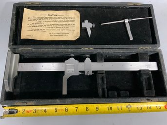 Starrett No. 454 12 Vernier Height Gauge