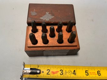 9 Piece Hand Numbering Set W/ Wooden Case