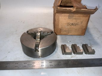 Clean Logan #536 5 Metal Lathe 3-jaw Chuck With Original Box And Spare Set Of Jaws